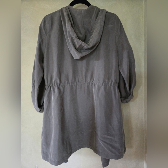 Divided | Dark Kaki Jacket with Rolled Sleeves and Drawstring Waist, Size 8 - Picture 5 of 9